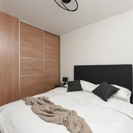 Lazy - Luxury Yachting * Zadar