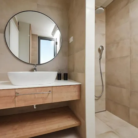 Lazy - Luxury Yachting Apartament *